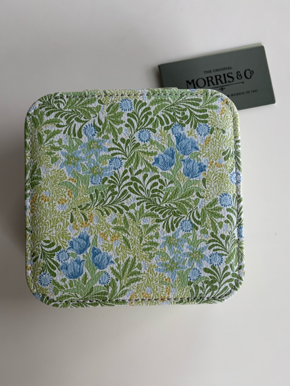 Morris & Co. Travel Jewelry Case
